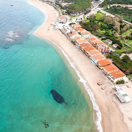 Vakantiehuis In Near Sandy Vignola Mare
